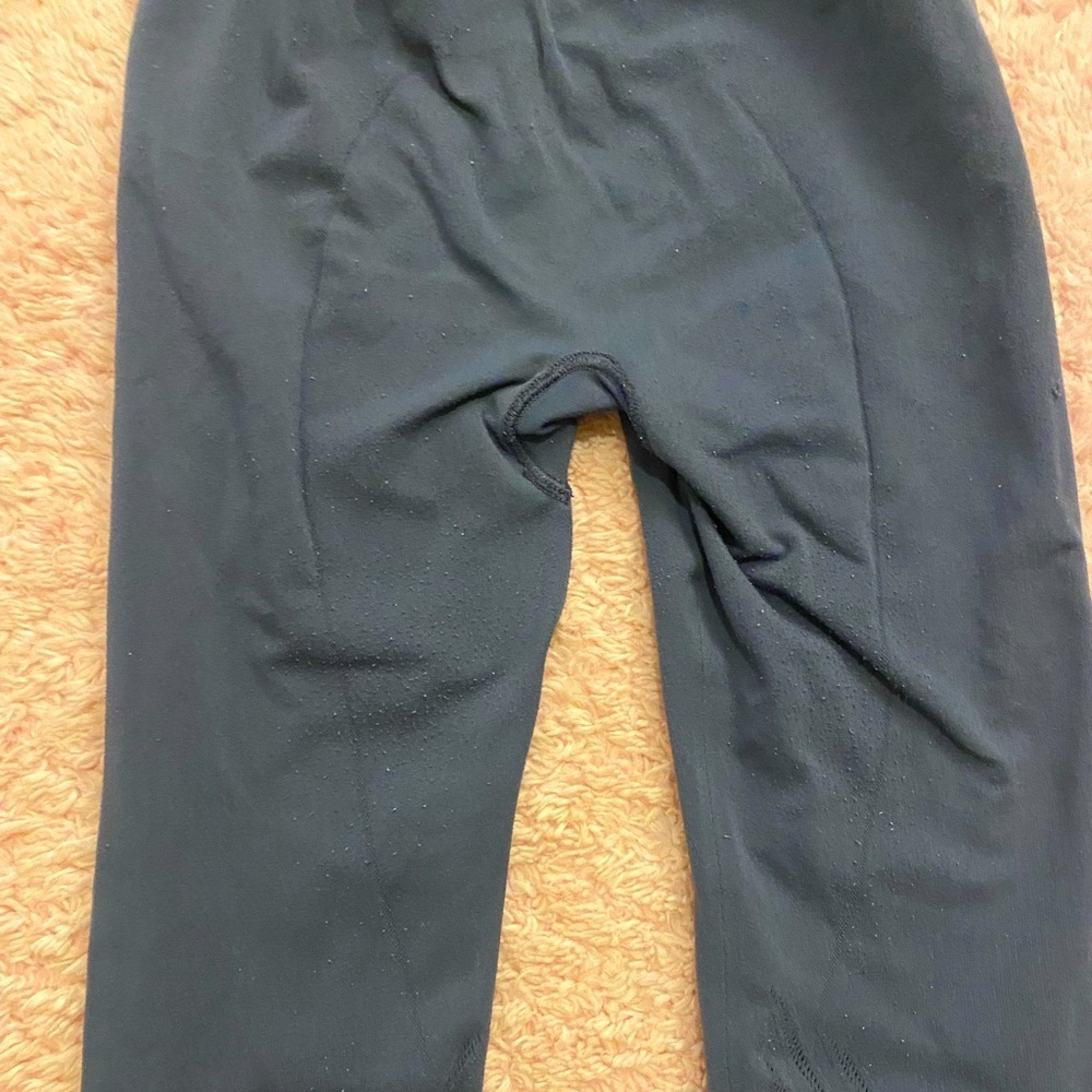 LULULEMON Blue Grey Mesh Design Leggings - Picture 4 of 6